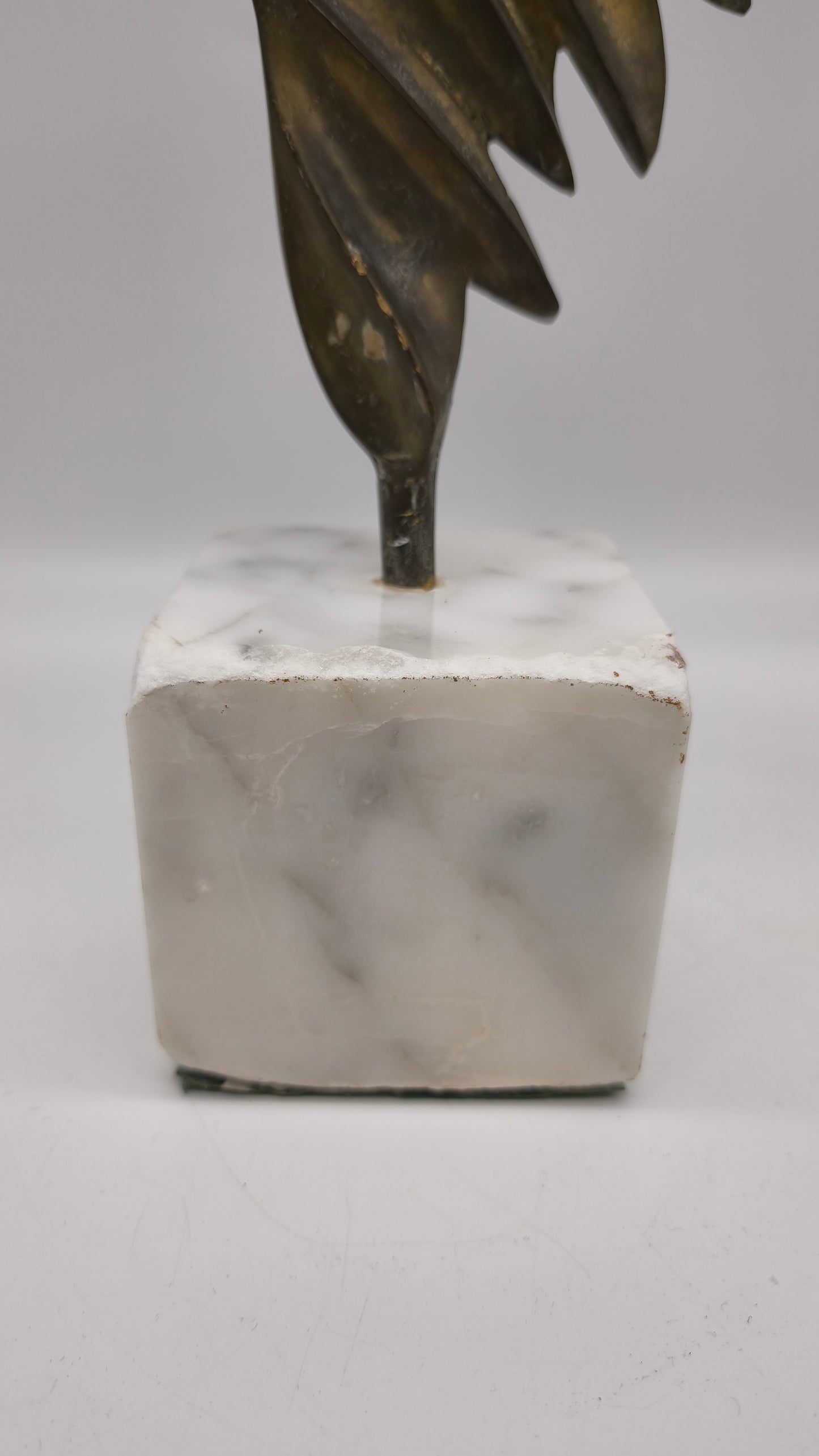 85689 Scultura in bronzo con base in marmo Remo Brindisi