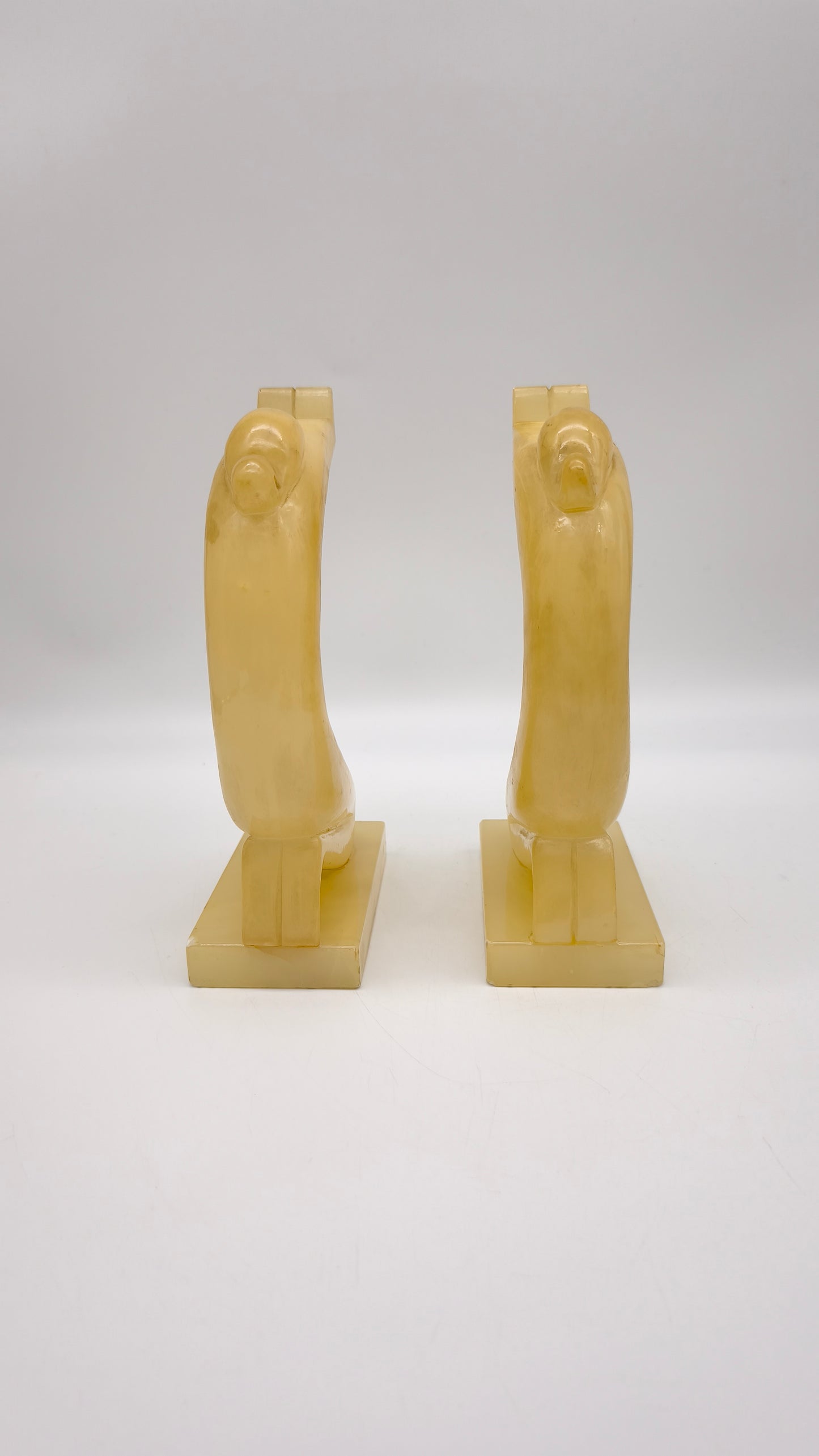 85683 Coppia di fermalibri in alabastro