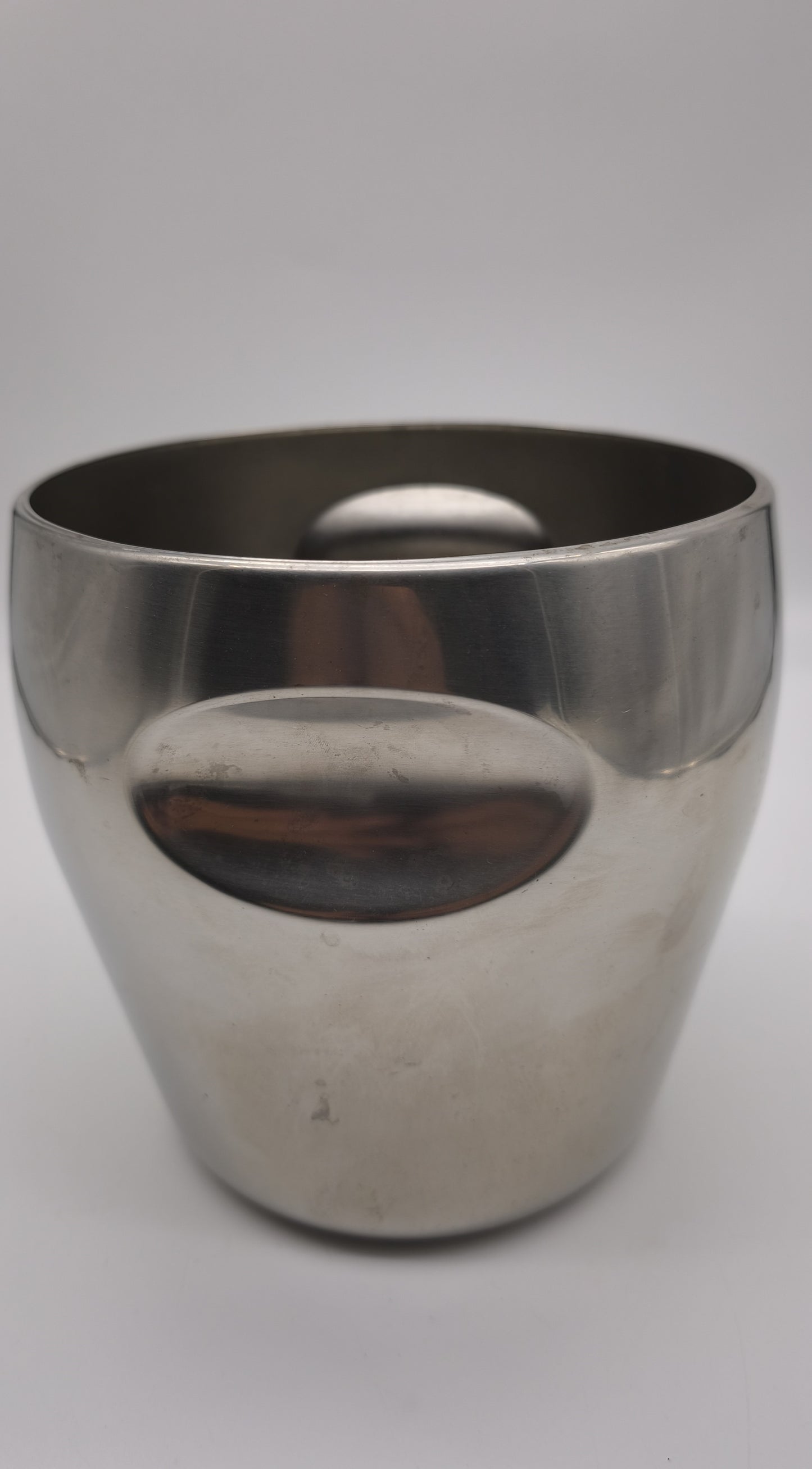 83603 Secchiello portaghiaccio Alessi in acciaio inox 18/10