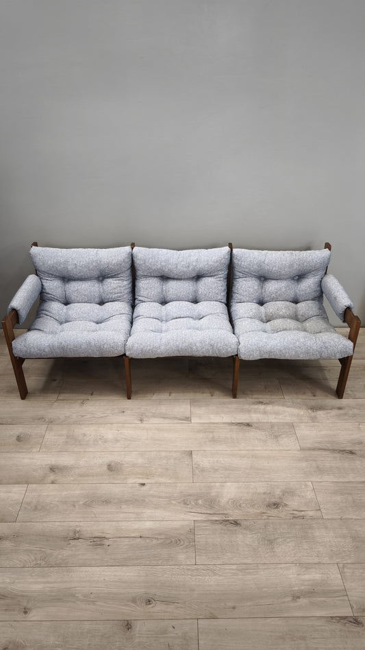 86014 Divano stile nordico in legno e tessuto