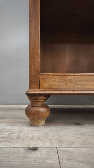 86143 Mobile in legno con piano in marmo e ripiani