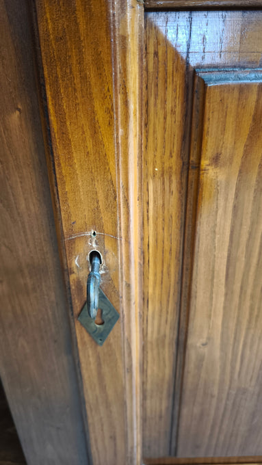 86263 Credenza cinque sportelli in legno