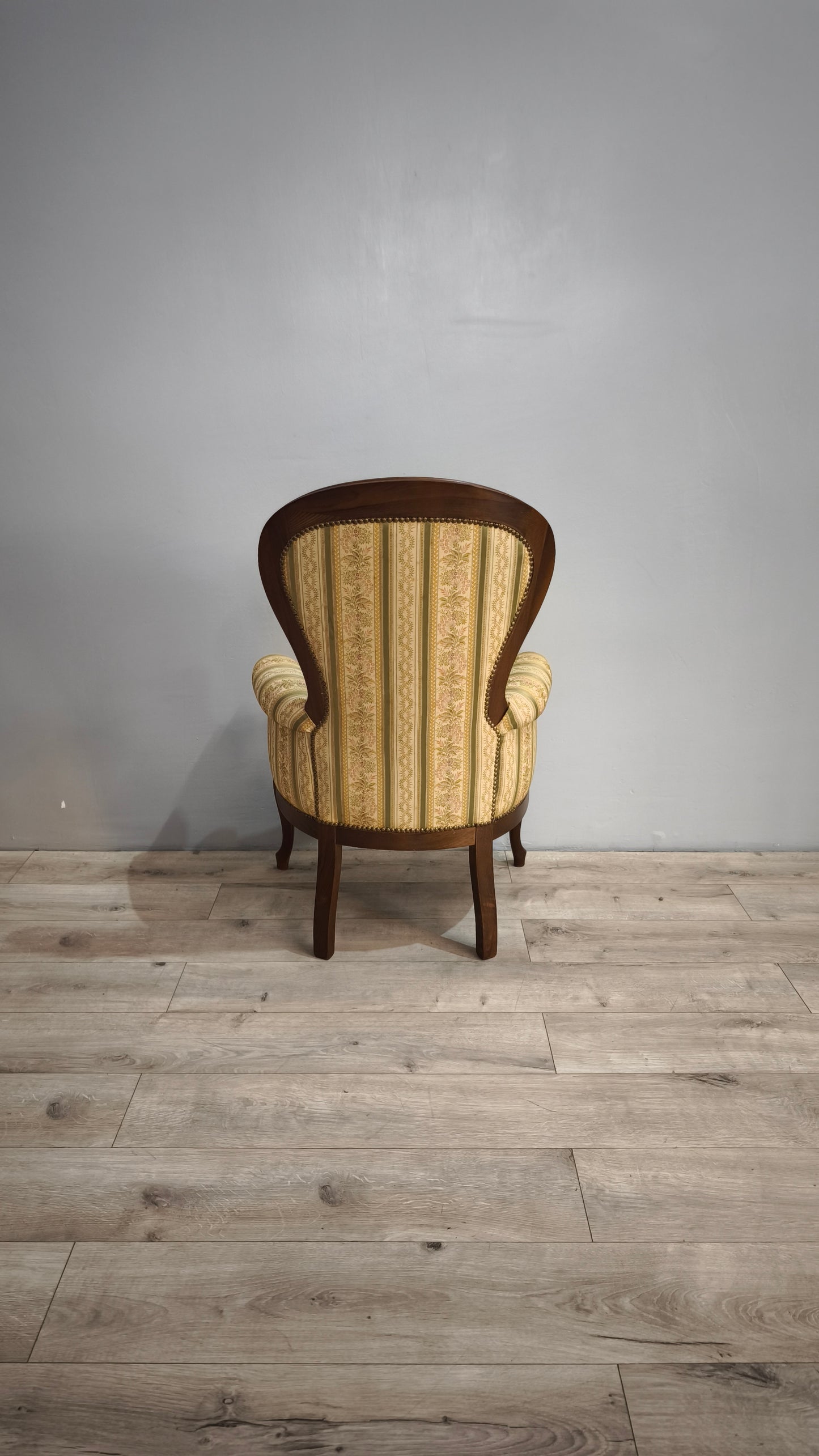 86249 Poltroncina in legno e tessuto