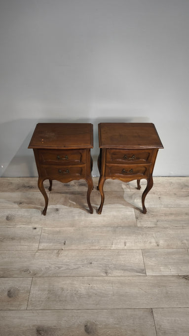 86262 Coppia di comodini in legno con gambe a sciabola