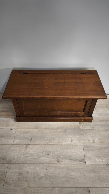 86276 Cassapanca in legno con apertura anche frontale