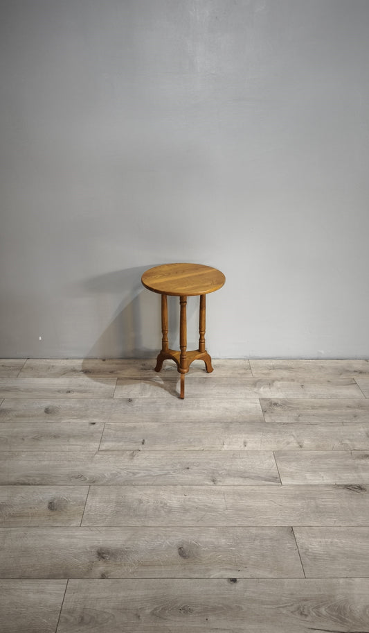 86250 Tavolino da salotto in legno con piano rotondo