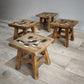 86274 Tavolino basso in legno e quattro panchetti con decorazione elefante