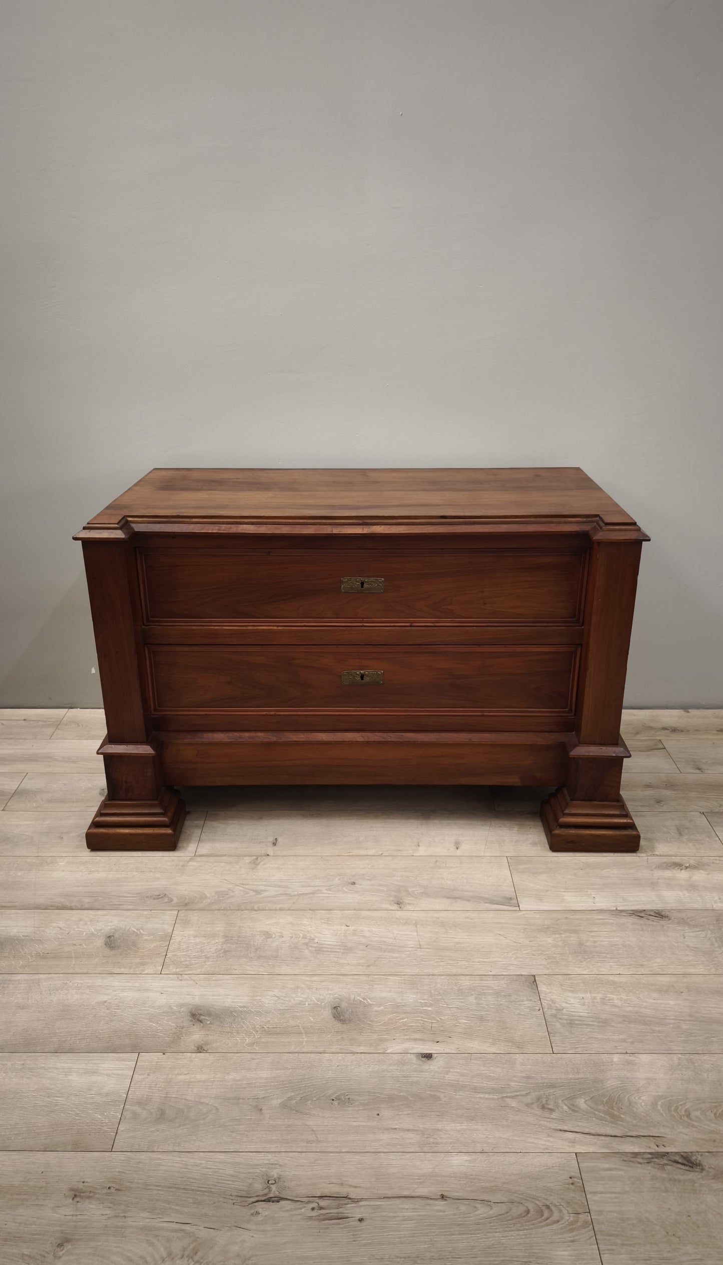 86255 Comò in legno due cassetti