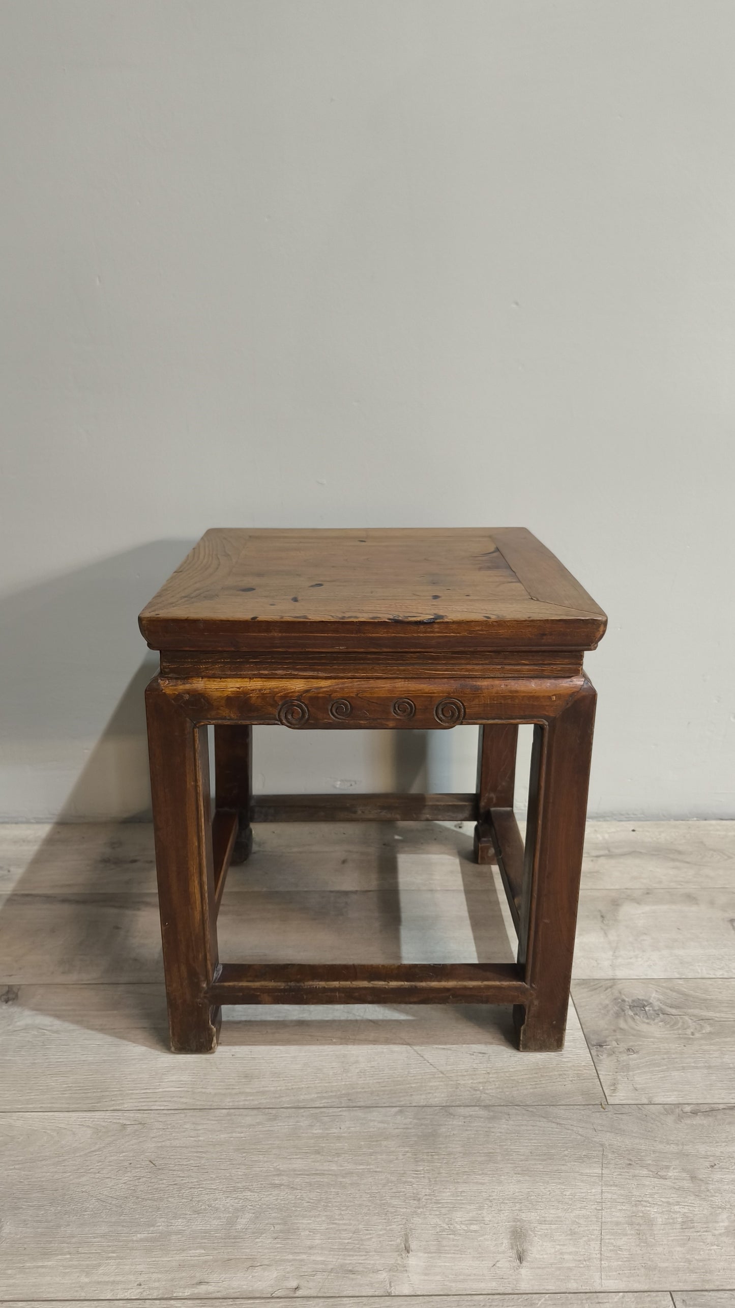 86574 Tavolo da salotto etnico in legno