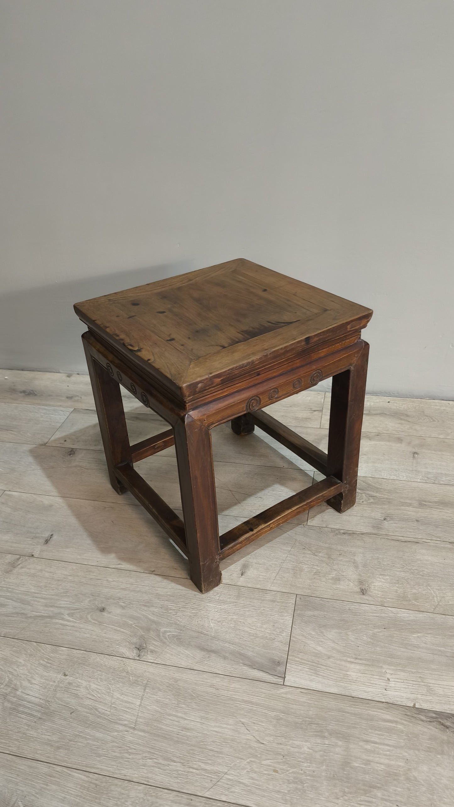 86574 Tavolo da salotto etnico in legno