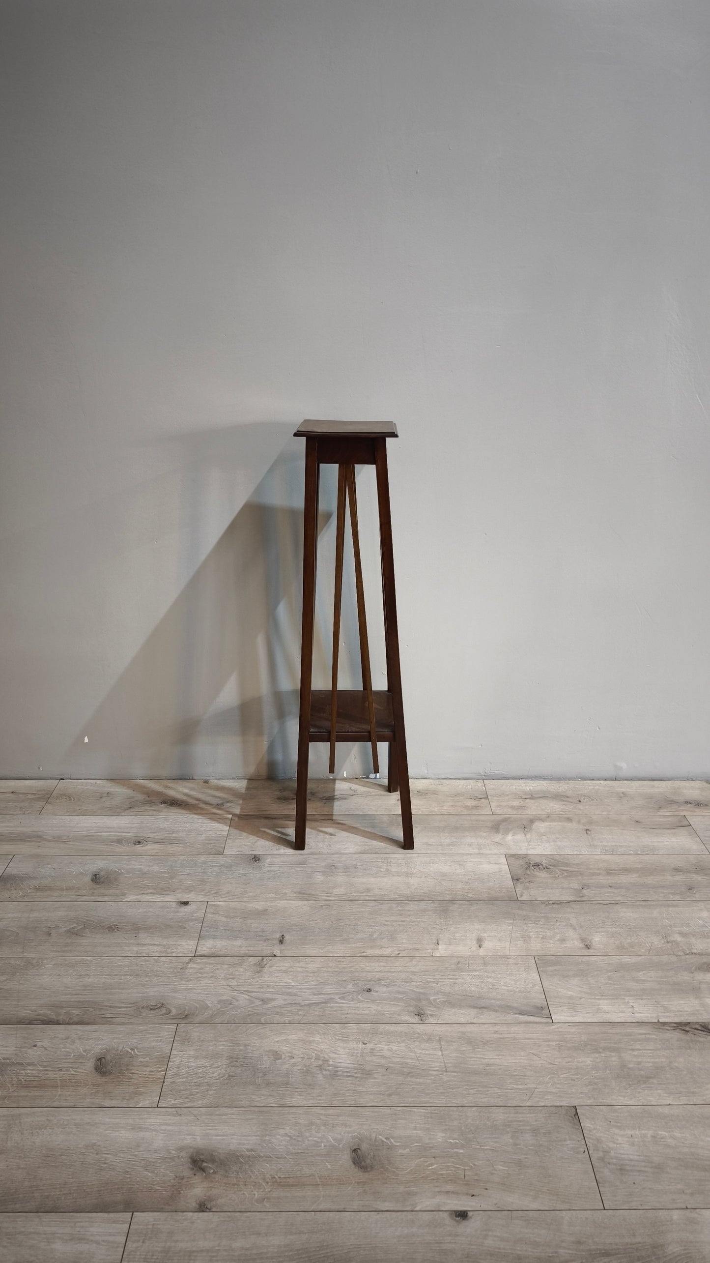 86685 Alzata in legno con doppio ripiano