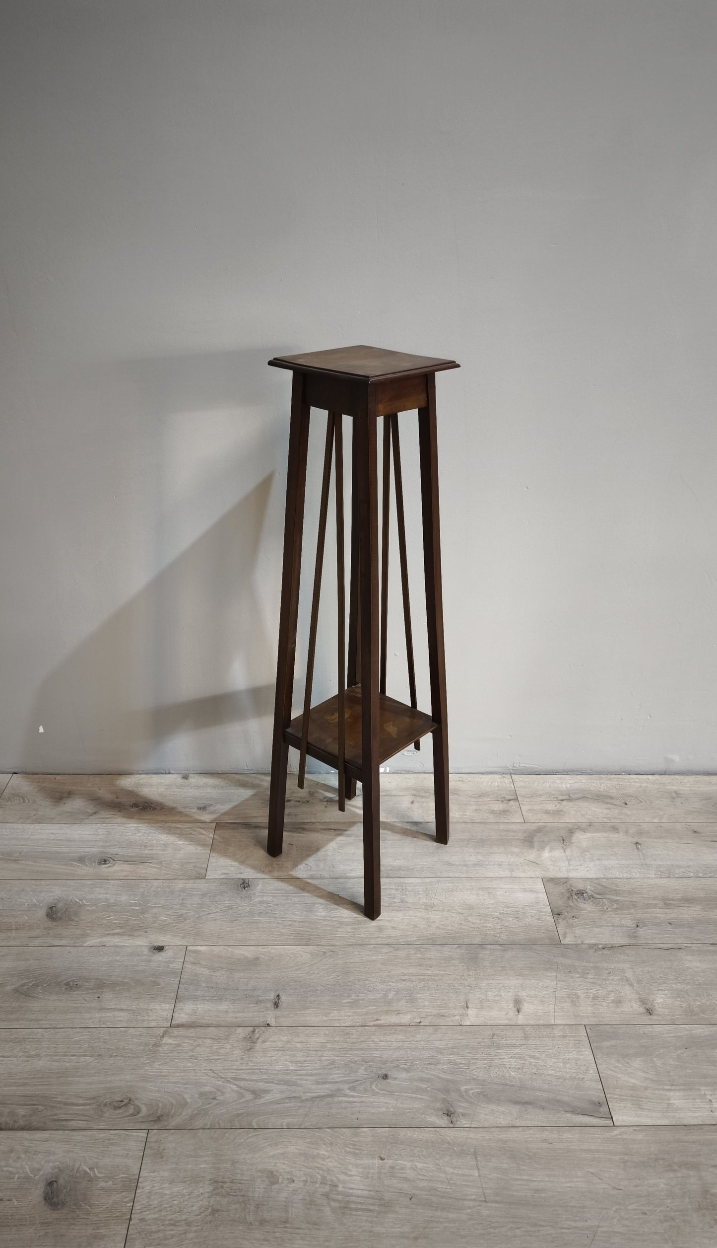 86685 Alzata in legno con doppio ripiano