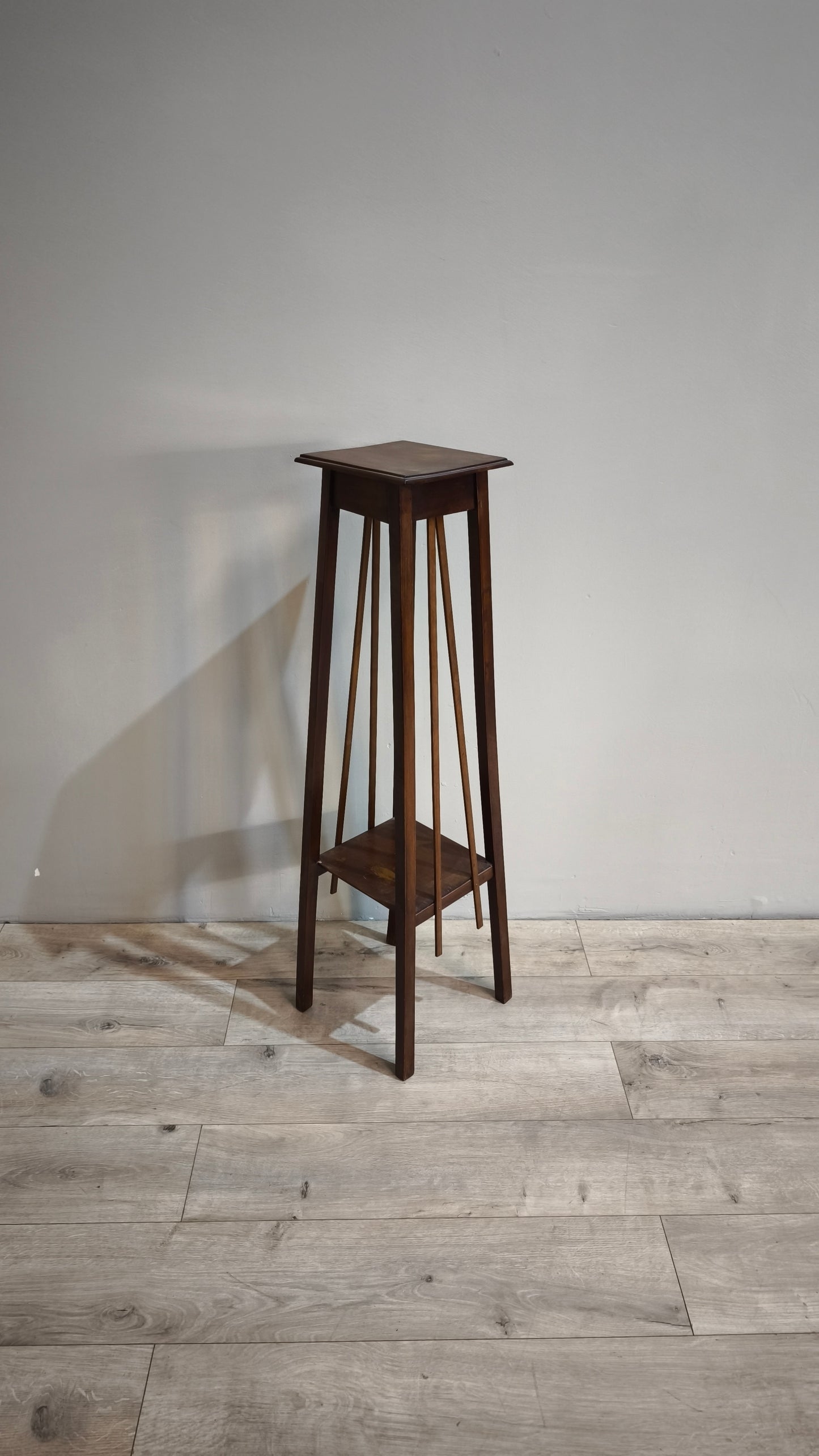 86685 Alzata in legno con doppio ripiano