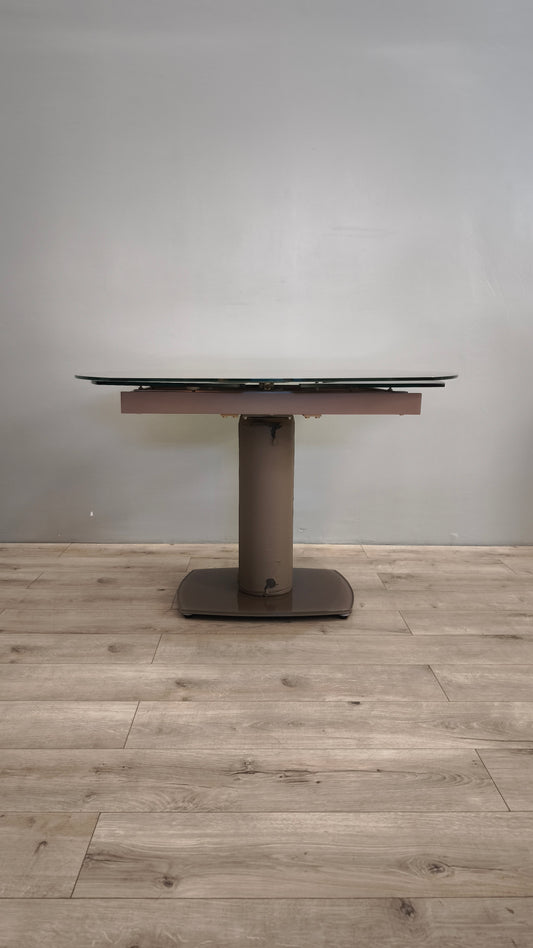 86579 Tavolo ovale allungabile in ferro con piano in vetro