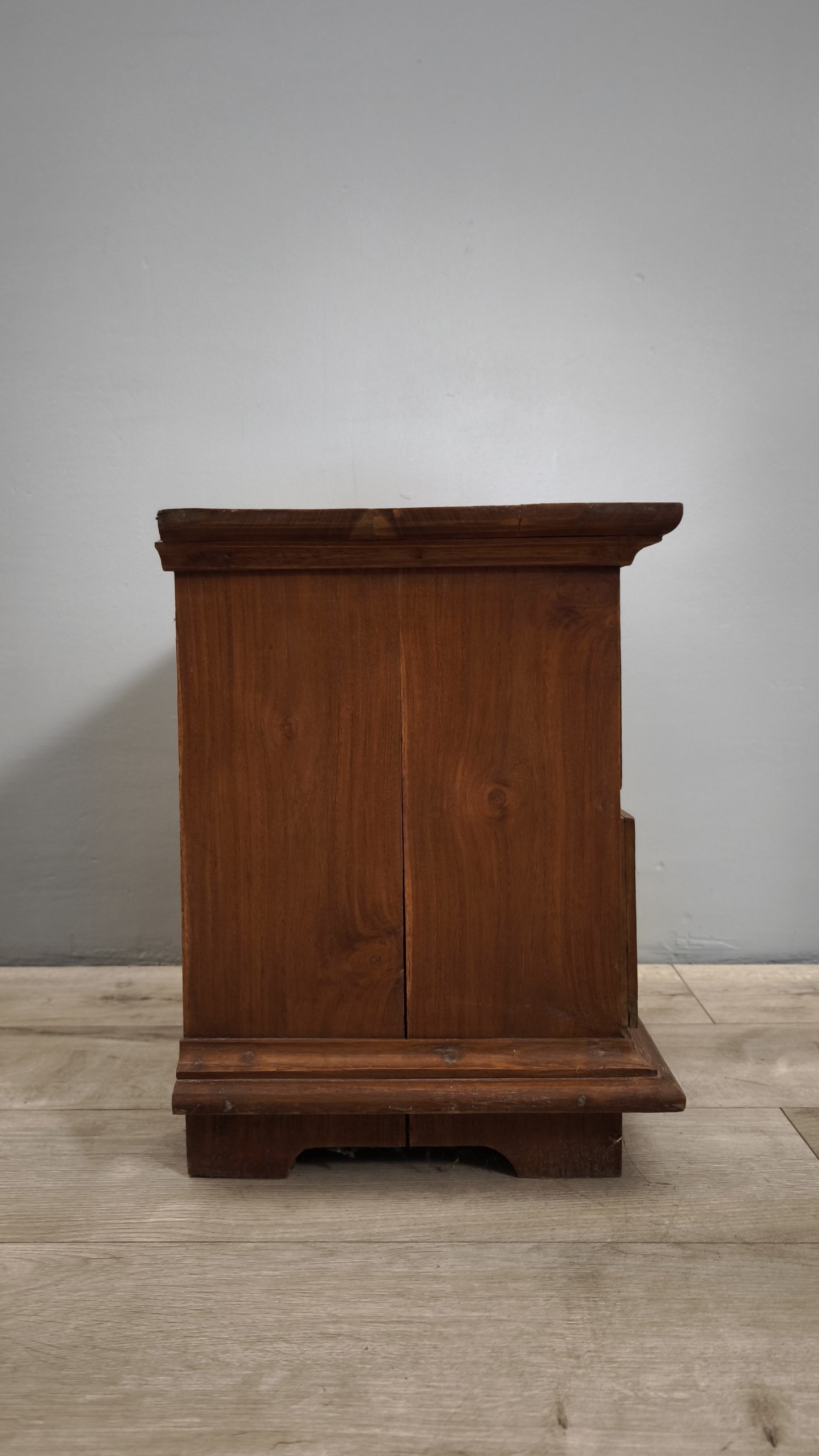 86793 Comodino in legno di teak