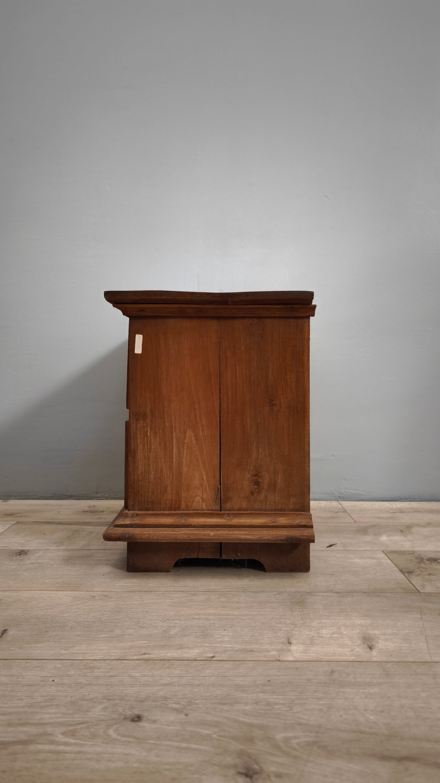 86793 Comodino in legno di teak