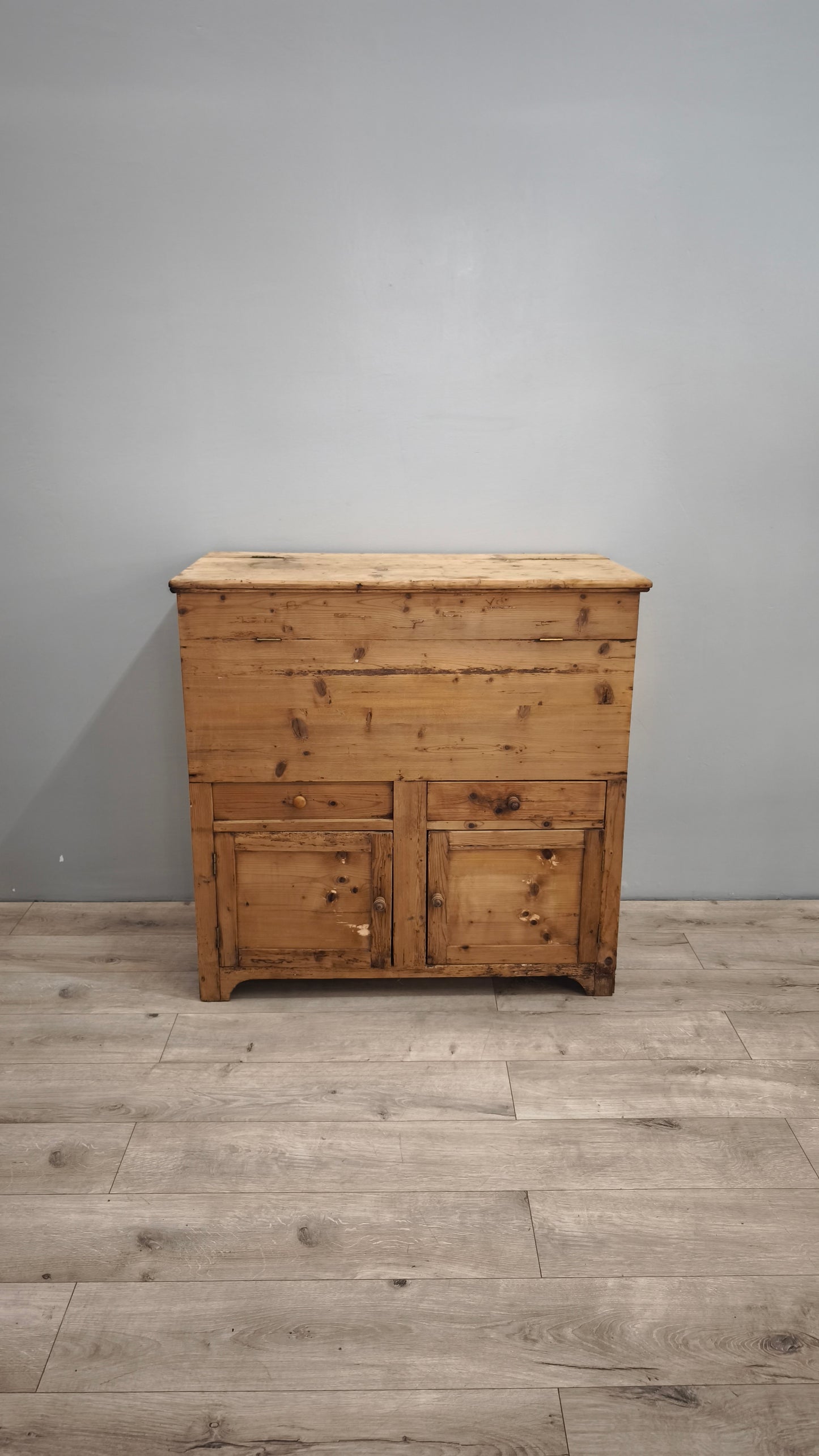 86845 Madia rustica in legno