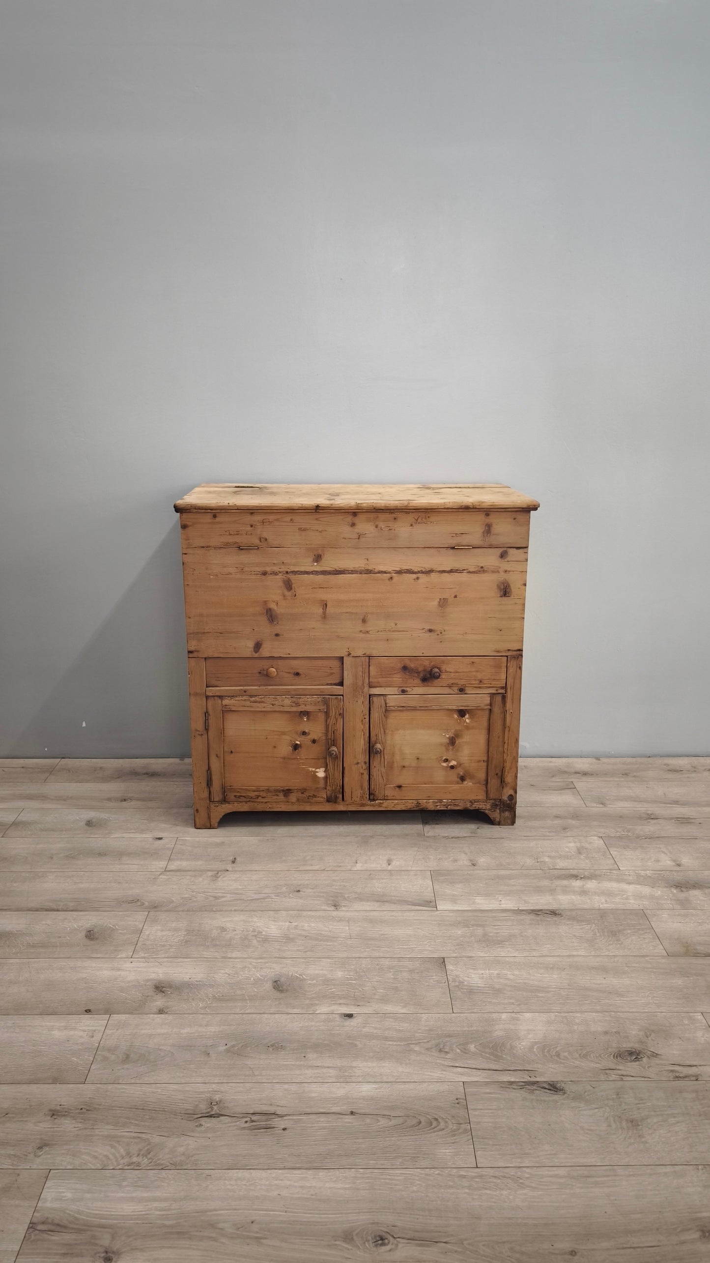 86845 Madia rustica in legno