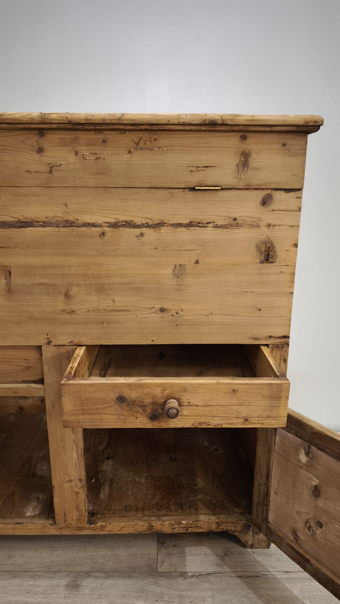 86845 Madia rustica in legno