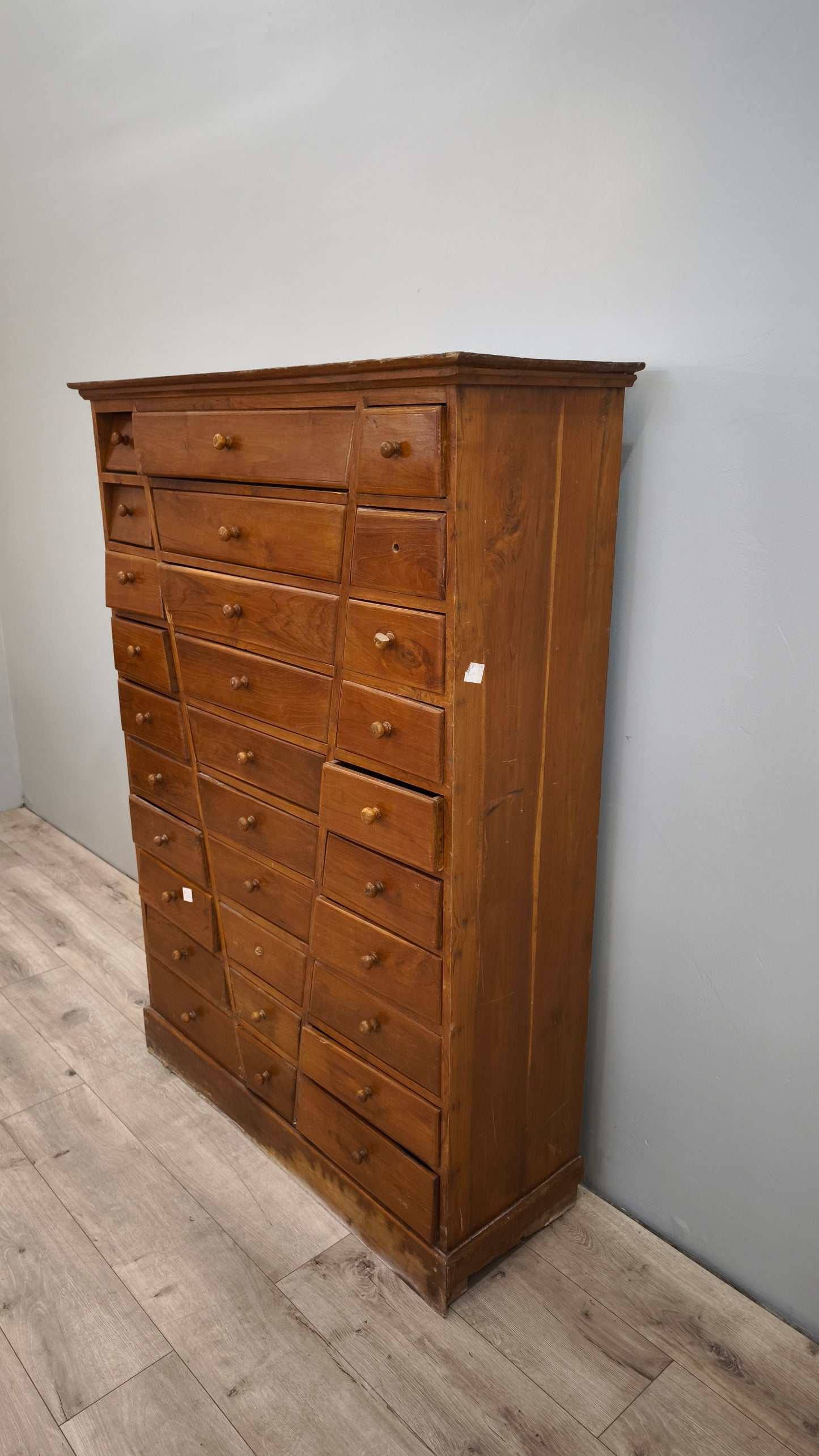 86855 Cassettiera in legno di teak