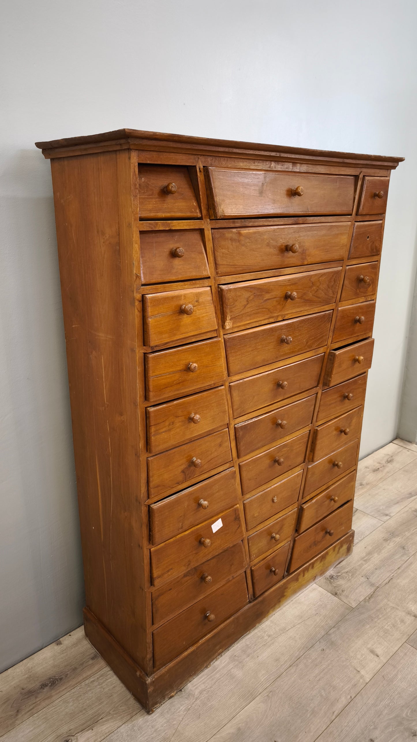 86855 Cassettiera in legno di teak