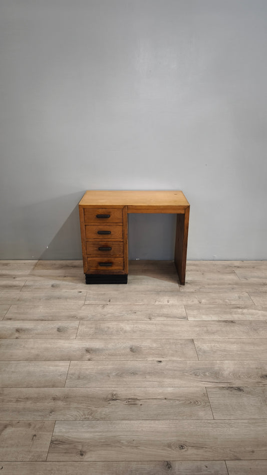 86856 Scrivania in legno con quattro cassetti laterali