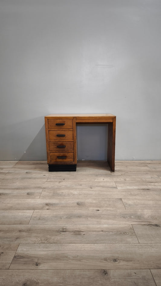 86856 Scrivania in legno con quattro cassetti laterali