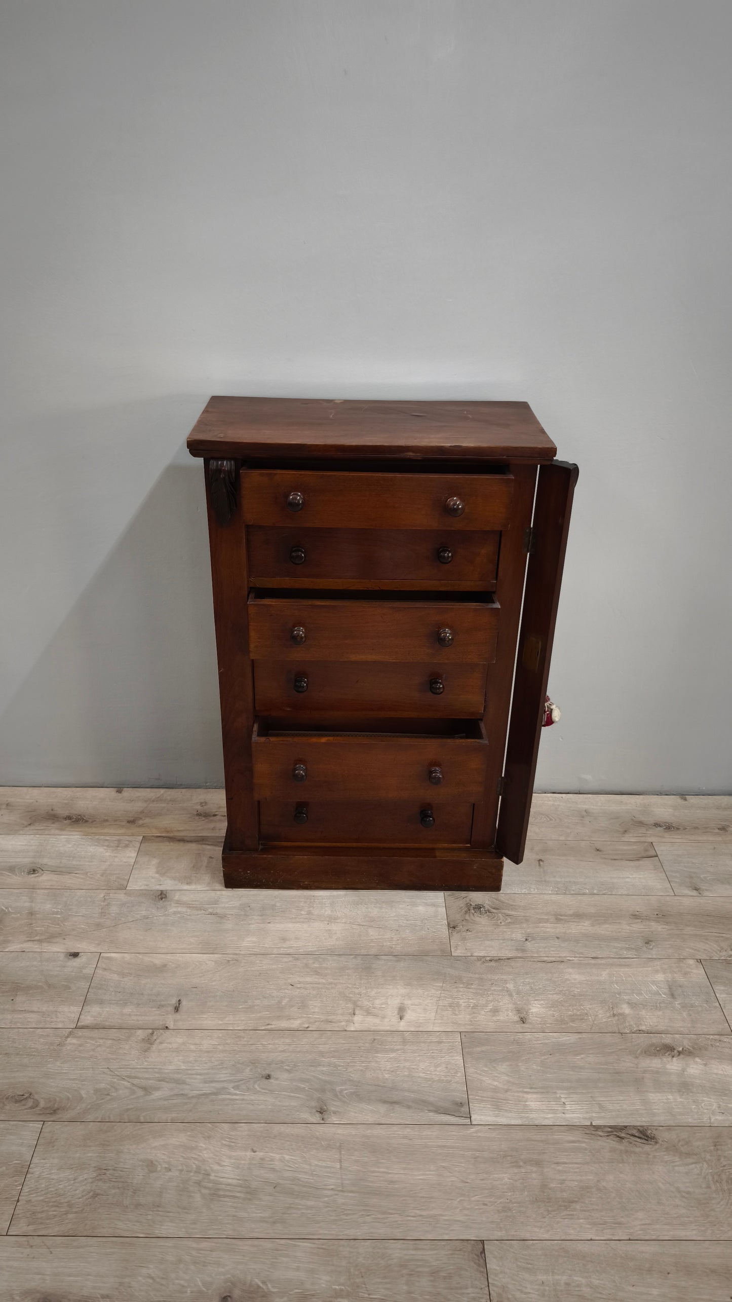 86862 Cassettiera inglese in legno