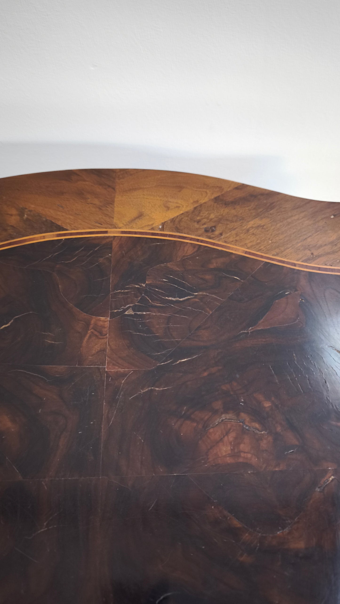 86882 Tavolo da salotto in stile francese