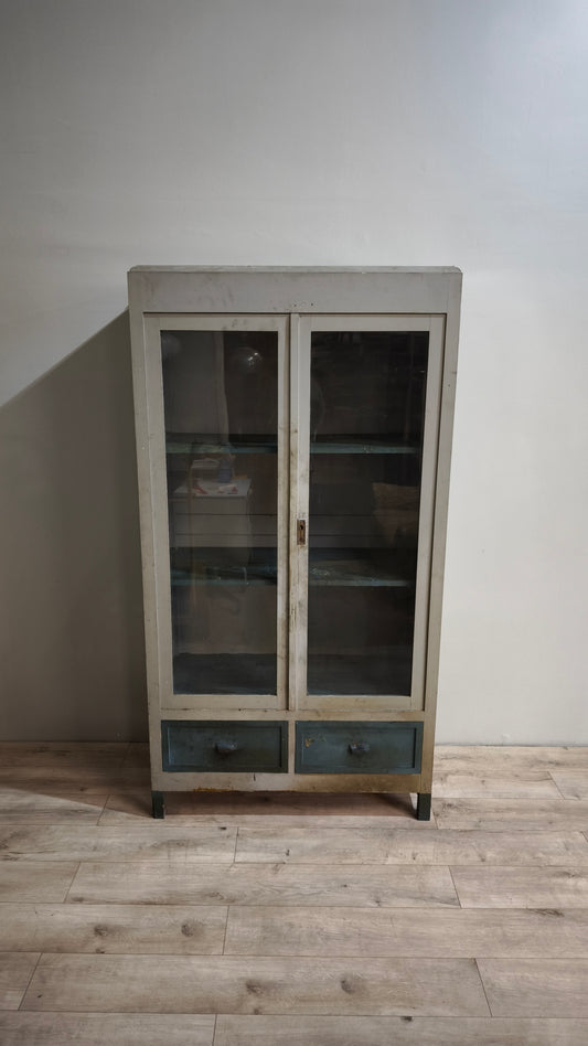 86892 Vetrina in legno due ante dipinta grigia