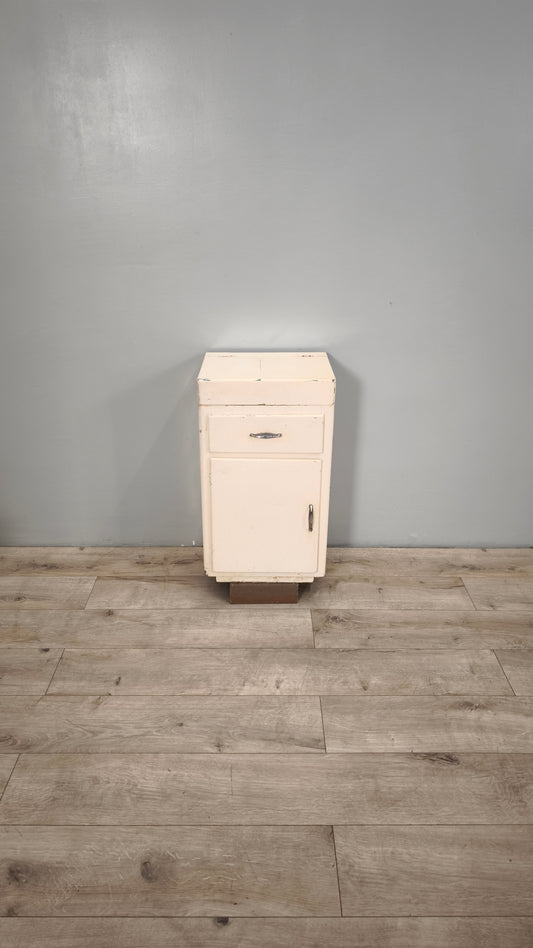 86869 Mobile battilardo bianco anni '50