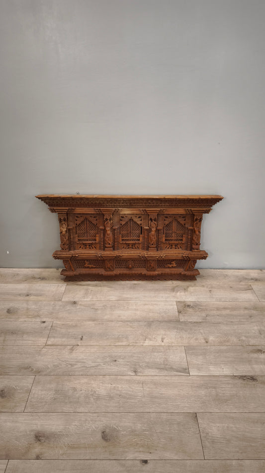 86808 Pannello in legno intagliato con decorazione orientale