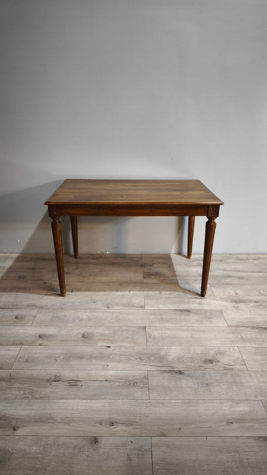 87041 Tavolo in legno massello di noce