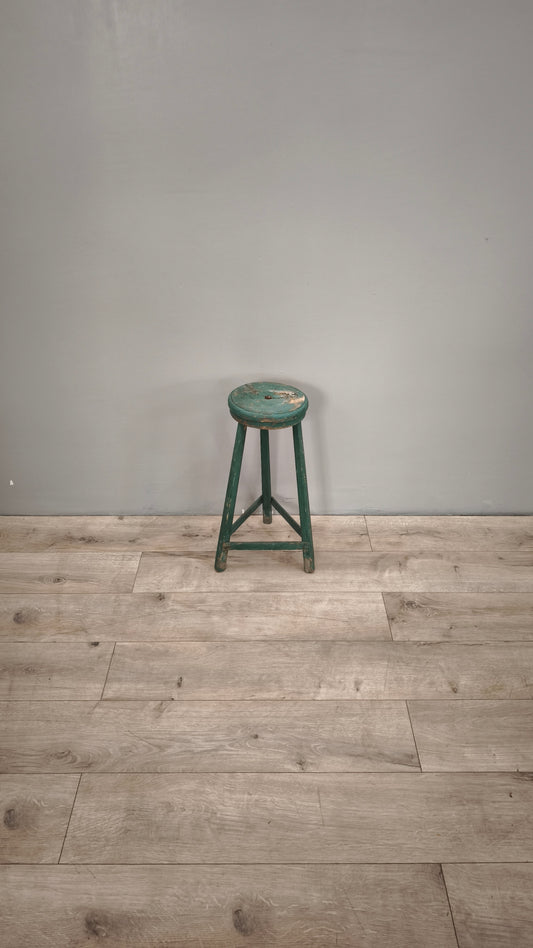 87159-2 Sgabello verde in legno