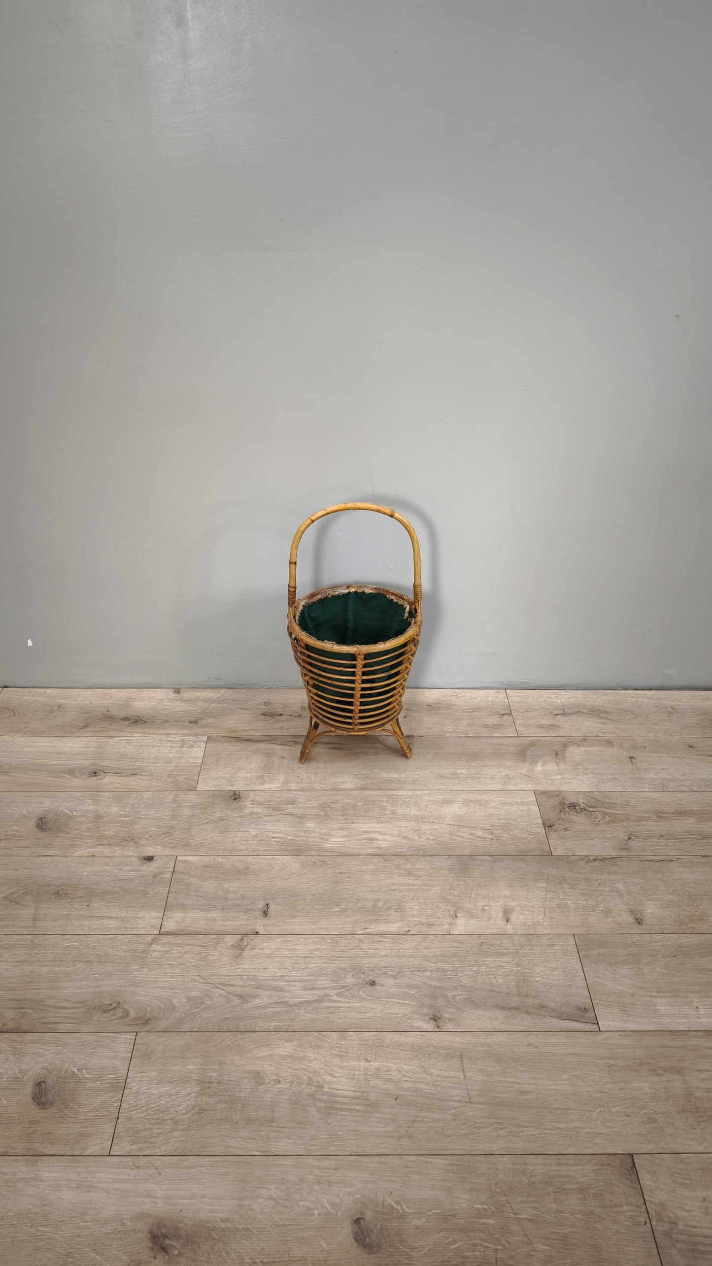 86875 Porta gomitoli vintage in bambù (tessuto verde)