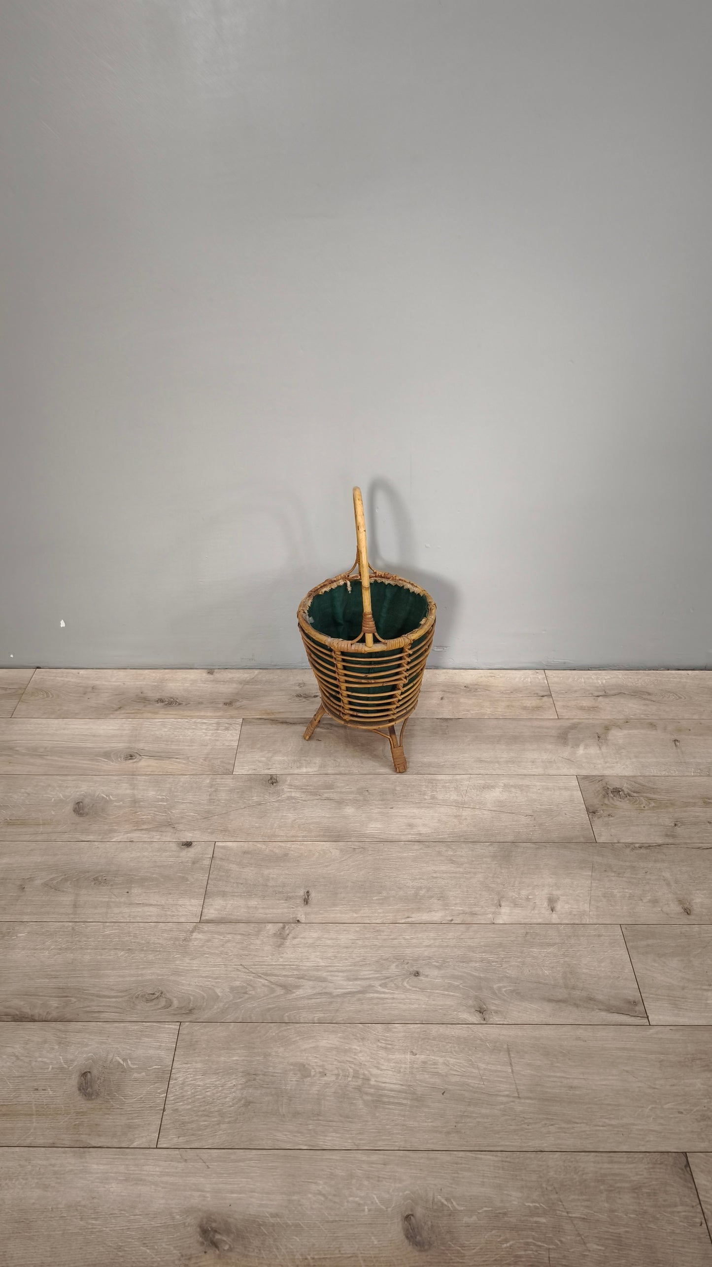 86875 Porta gomitoli vintage in bambù (tessuto verde)