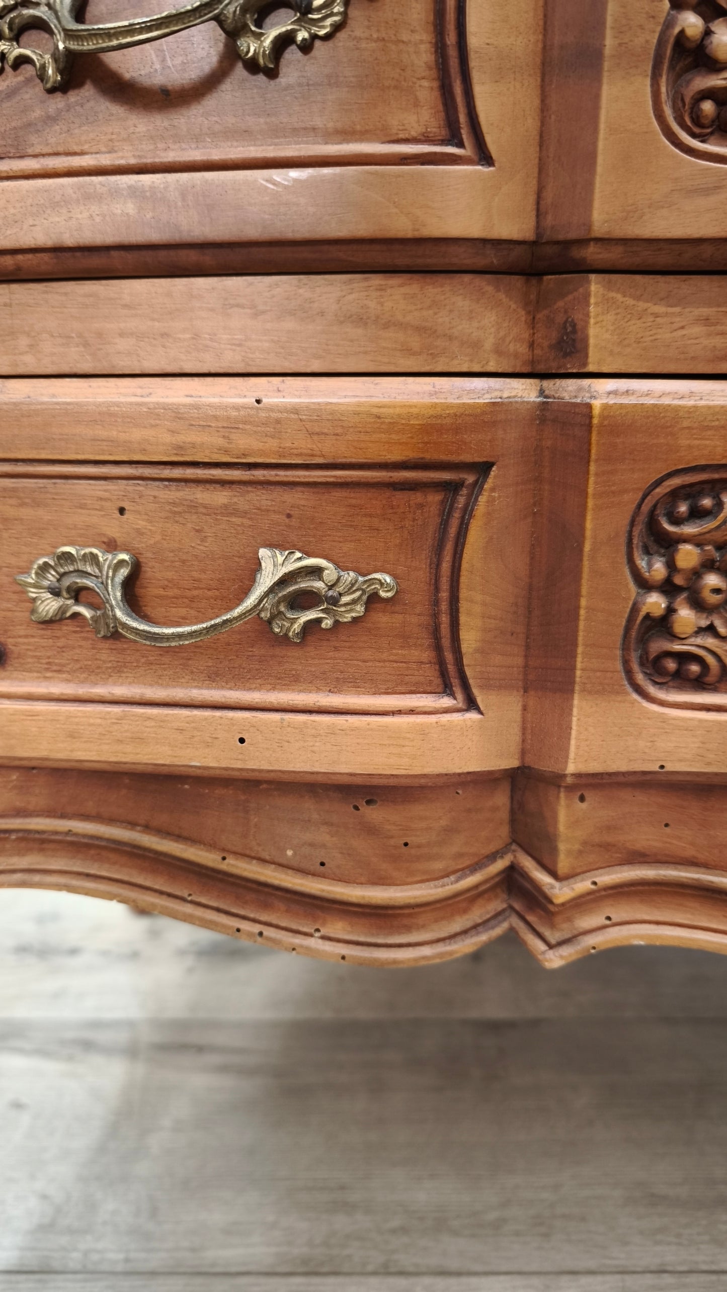 87212 Settimino da camera in legno con piedi a sciabola