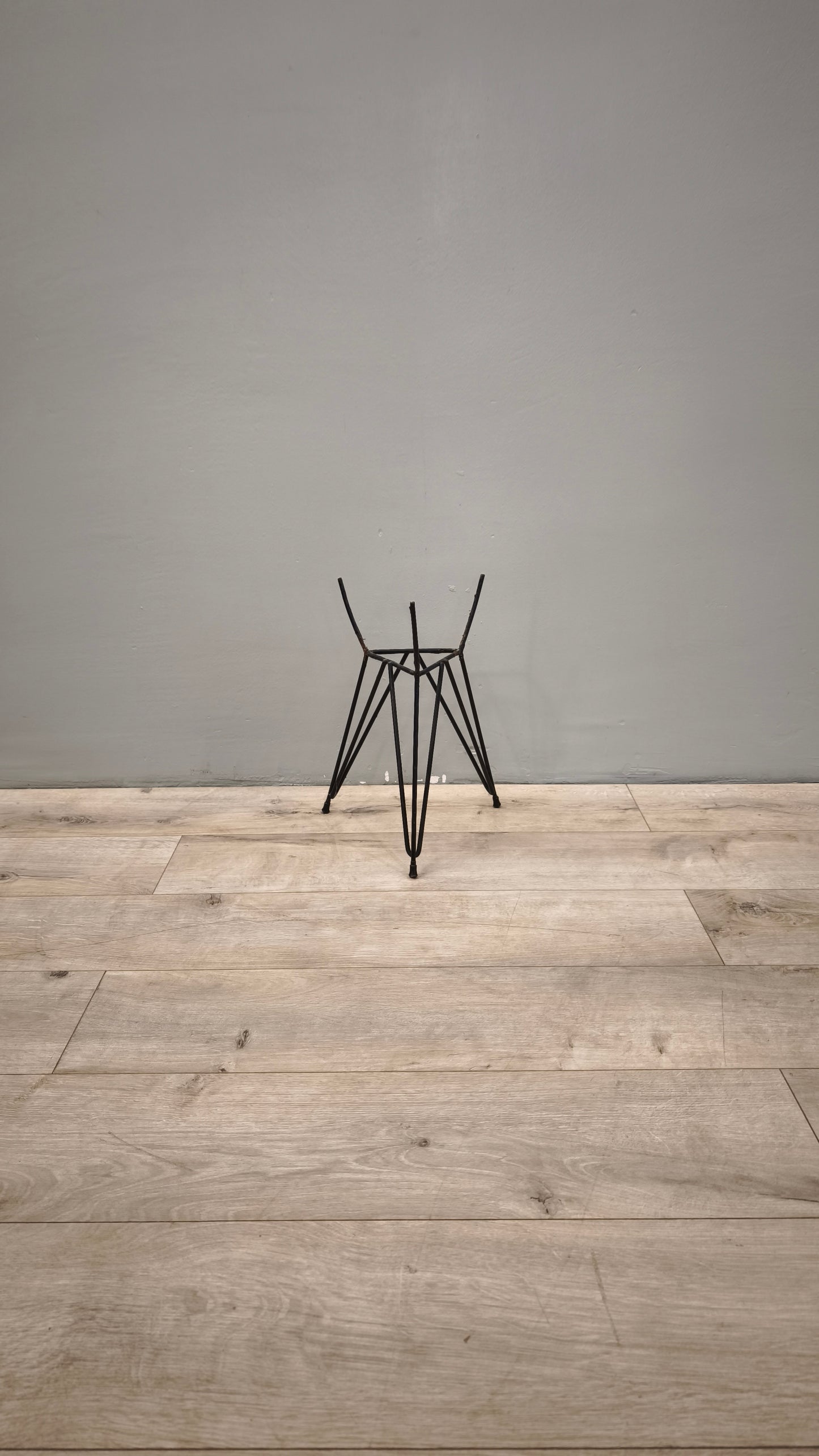 86886 Porta piante vintage in ferro