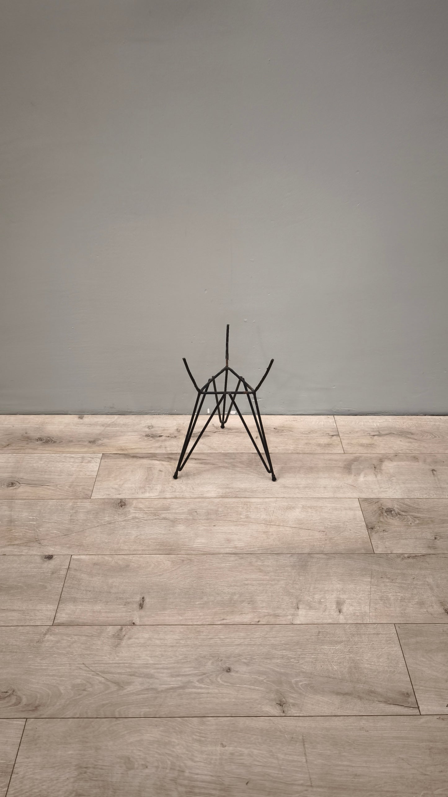 86886 Porta piante vintage in ferro