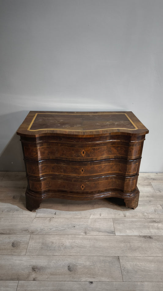 87300 Comò in legno intarsiato