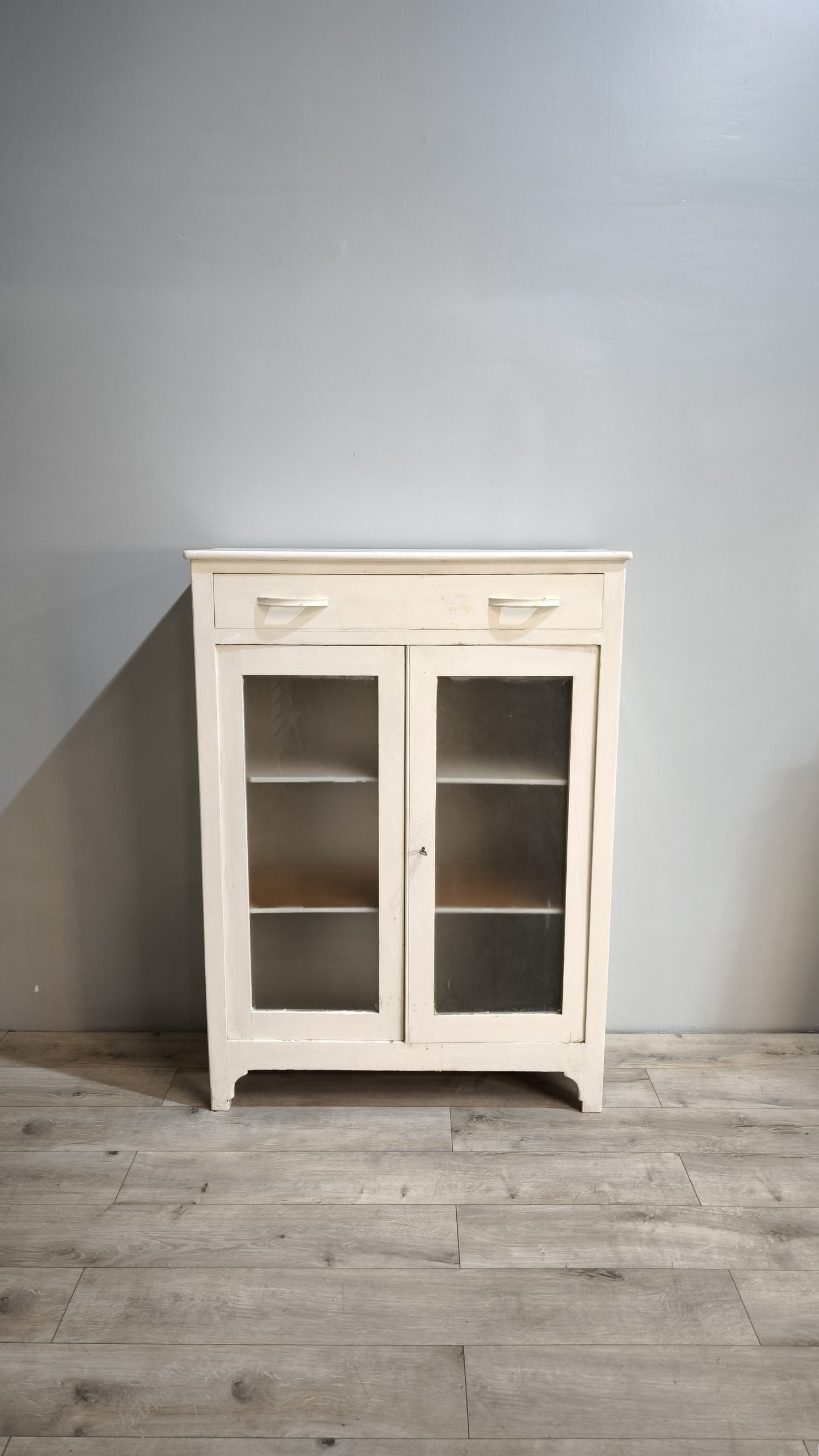 87304 Vetrinetta bianca anni '50