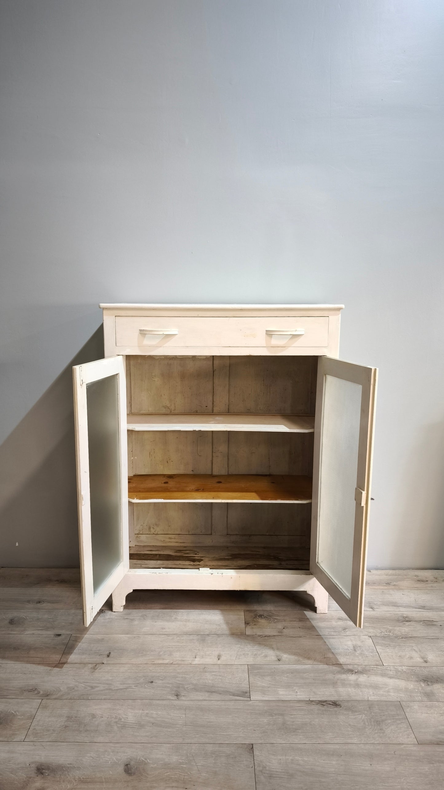 87304 Vetrinetta bianca anni '50