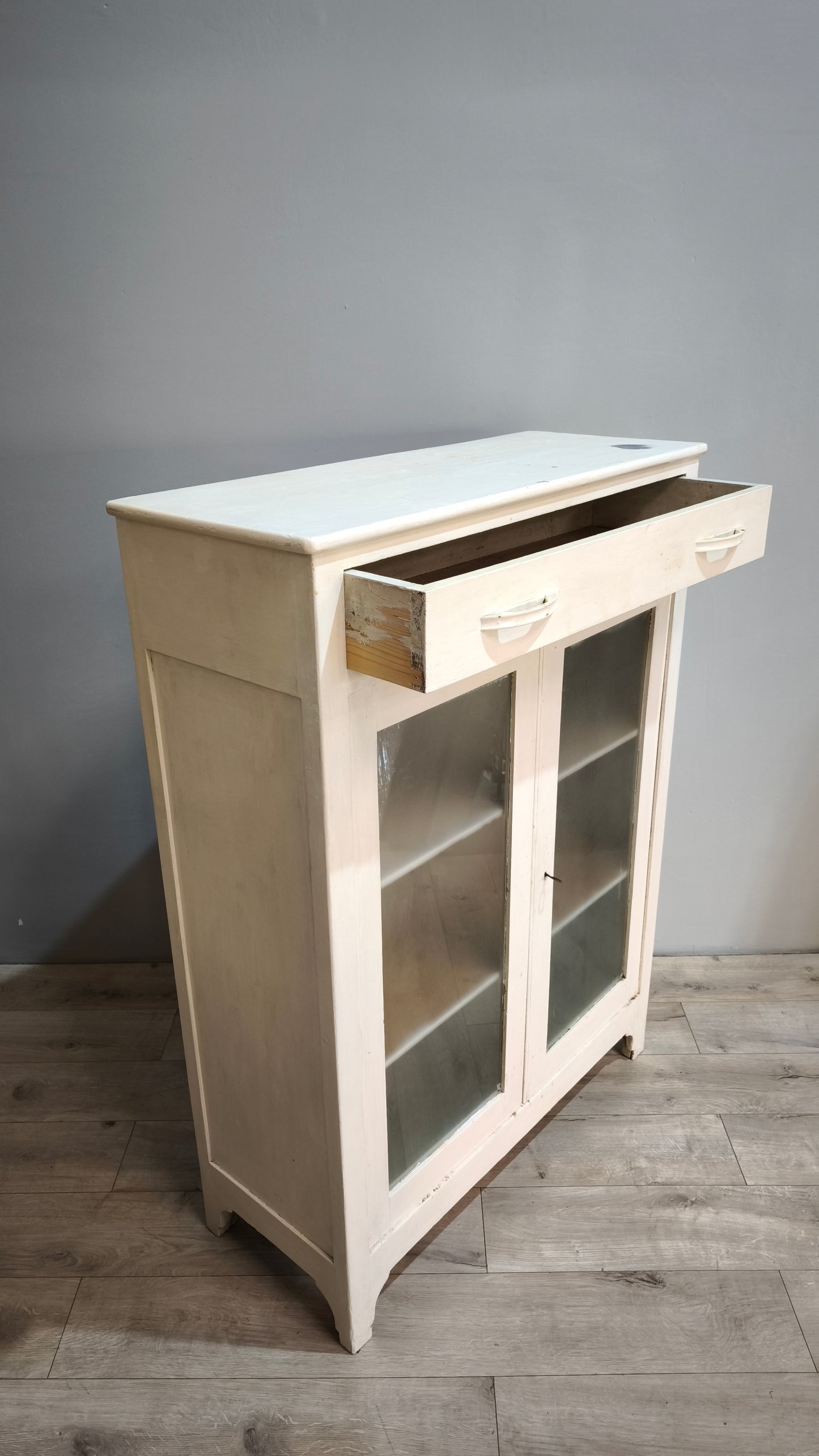 87304 Vetrinetta bianca anni '50