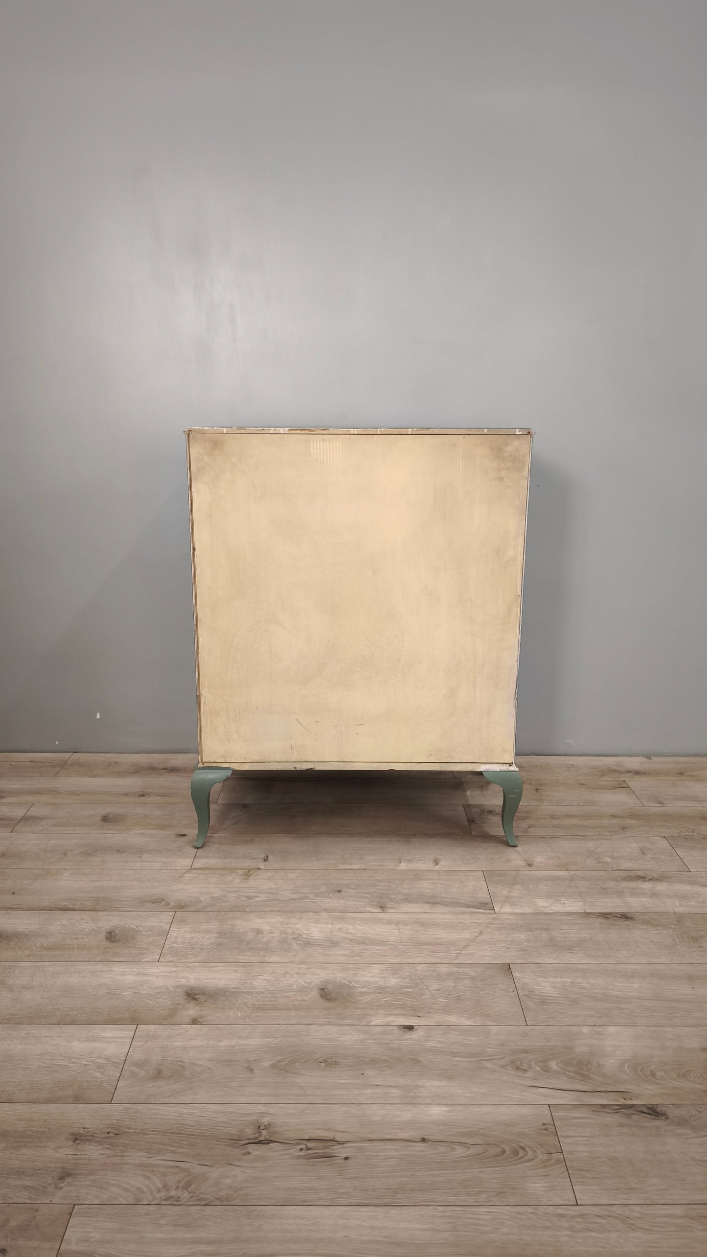 87415 Cassettiera alta verde con piedi a sciabola