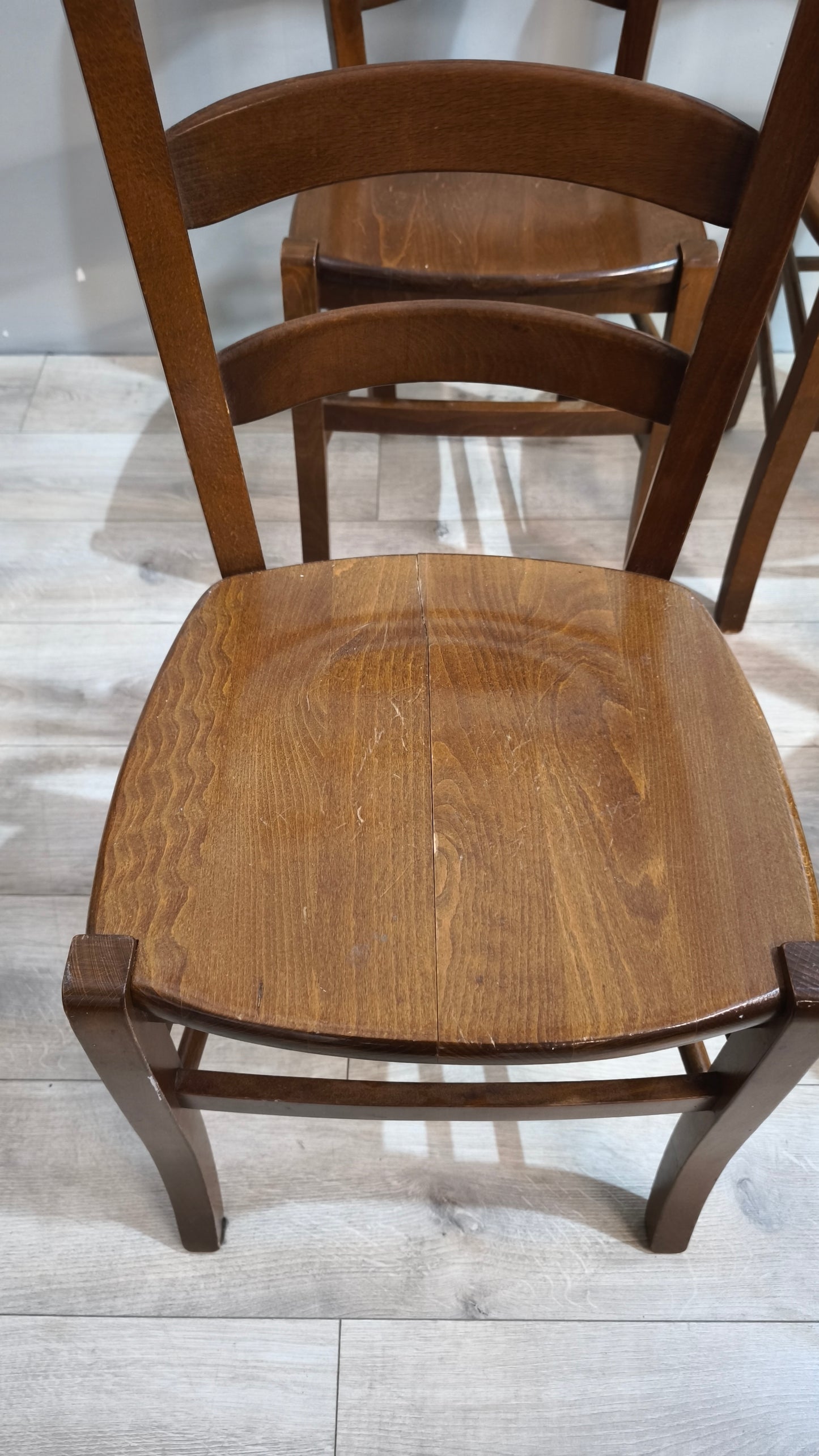 87437 Set n 4 sedie in legno