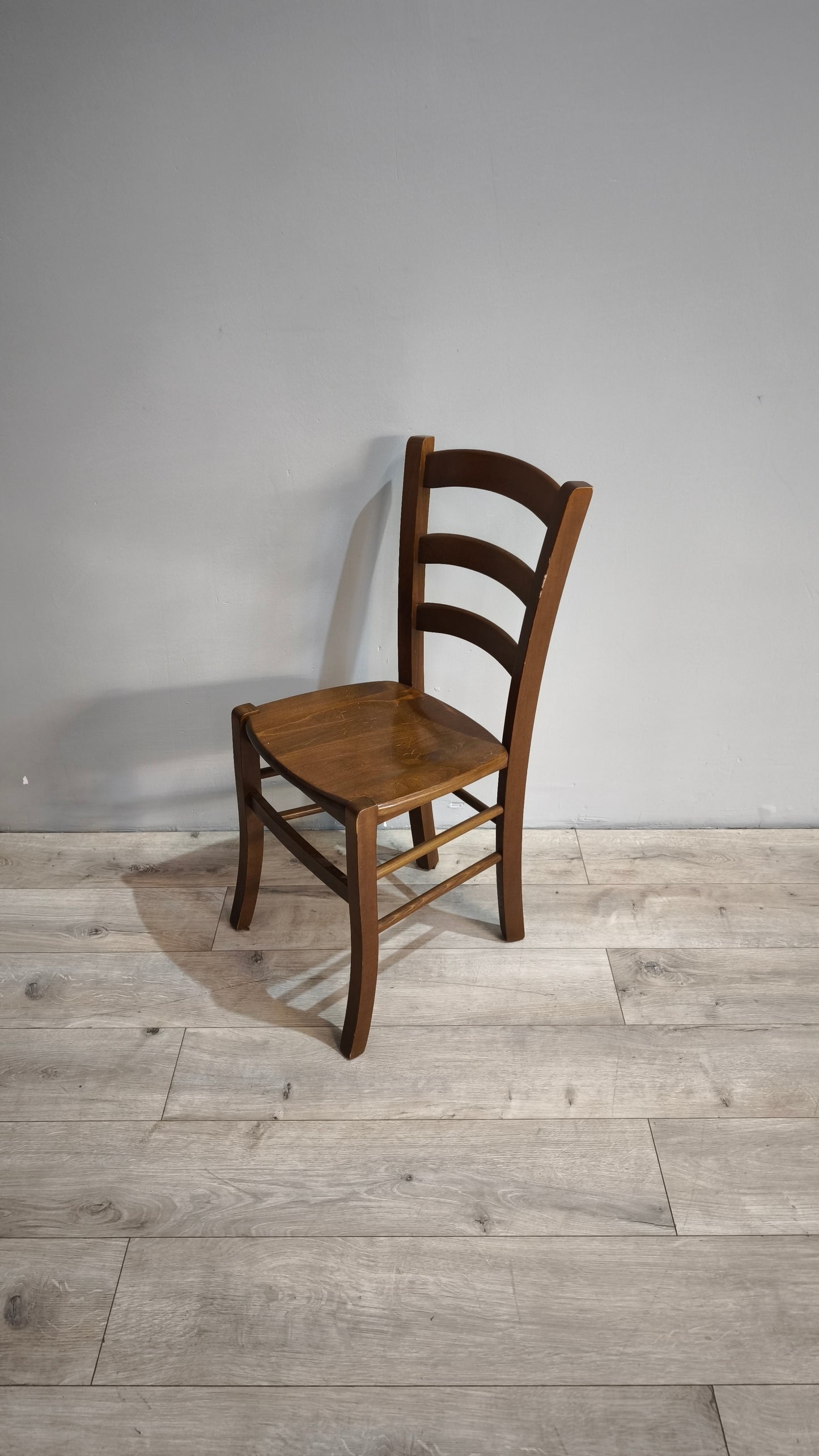 87437 Set n 4 sedie in legno