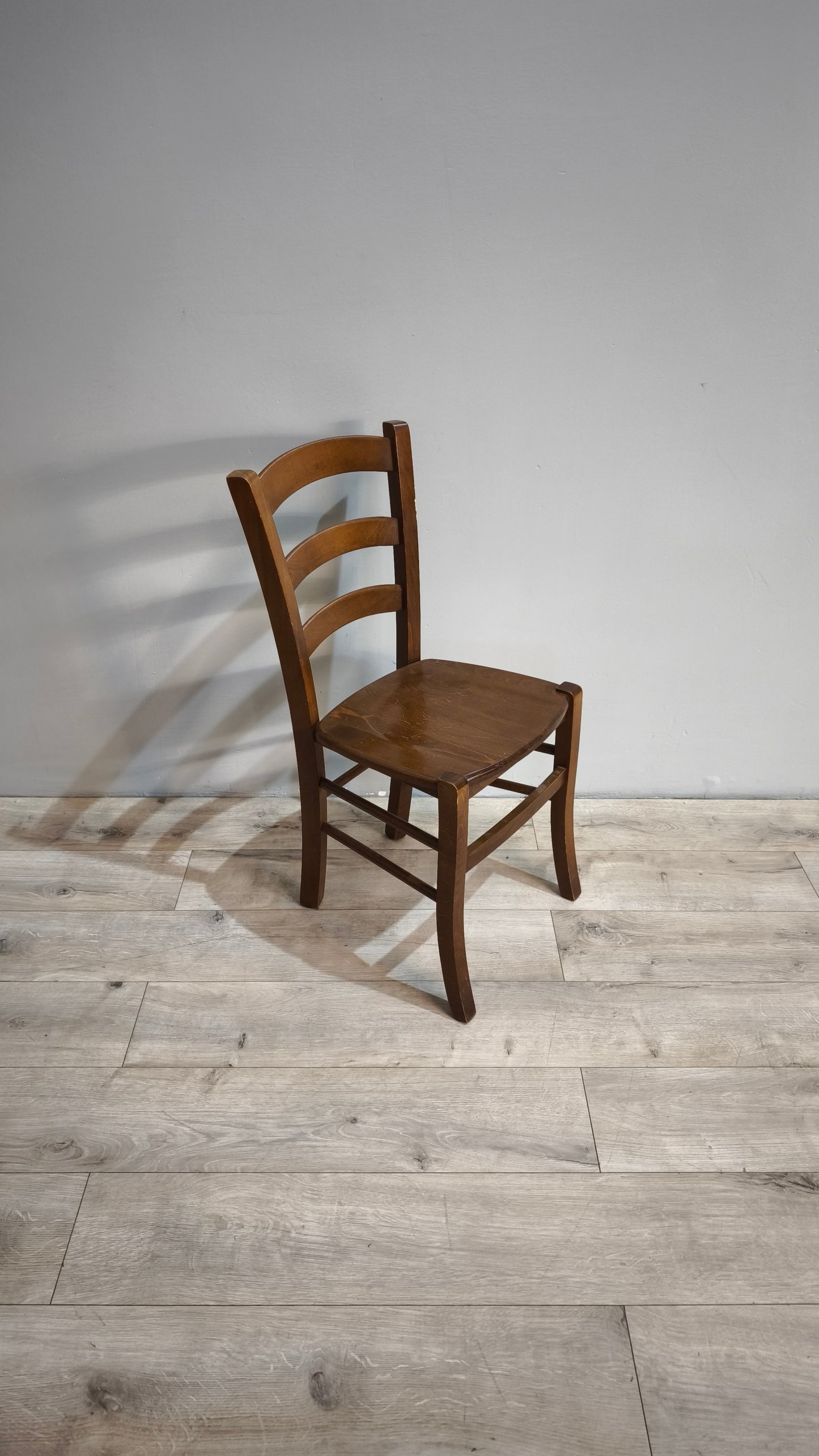 87437 Set n 4 sedie in legno