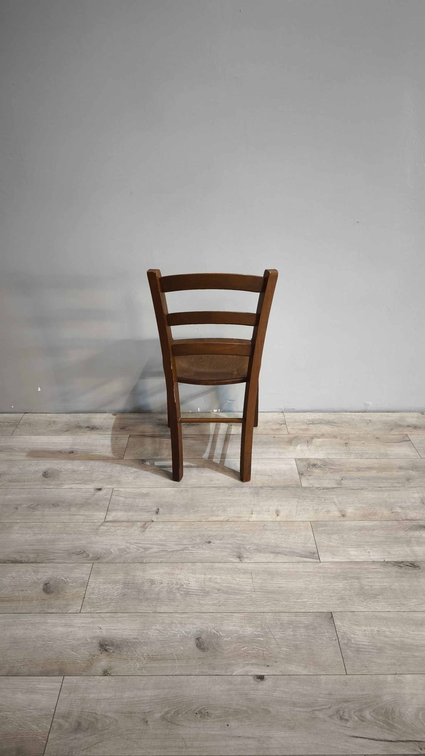 87437 Set n 4 sedie in legno