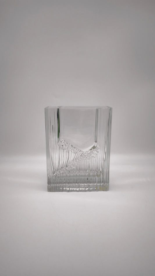 86945 Vaso Littala Sointu Tapio in vetro con design vintage a coste