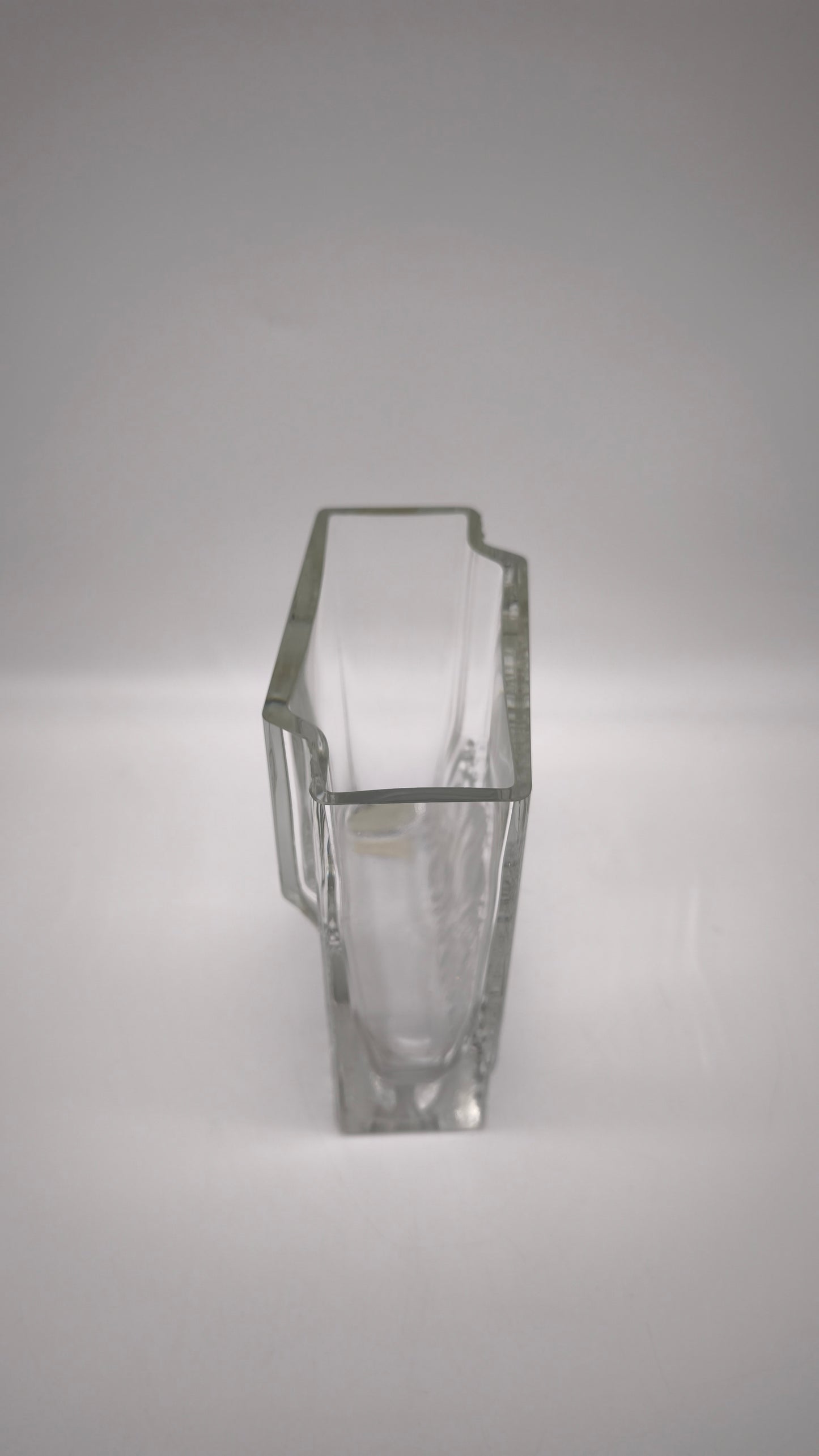 86945 Vaso Littala Sointu Tapio in vetro con design vintage a coste